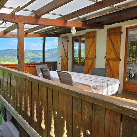 Le Chalet Sous Les Sapins, Calme, Superbe Vue Avec Piscine Et Sauna Nyaraló *
